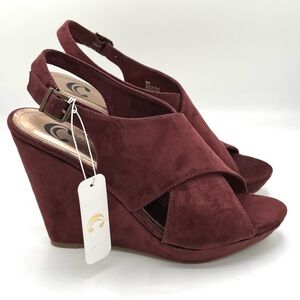 CHARMING CHARLIE Burgundy / Maroon Faux Suede Wedge Heel Strap Sandals Size 9